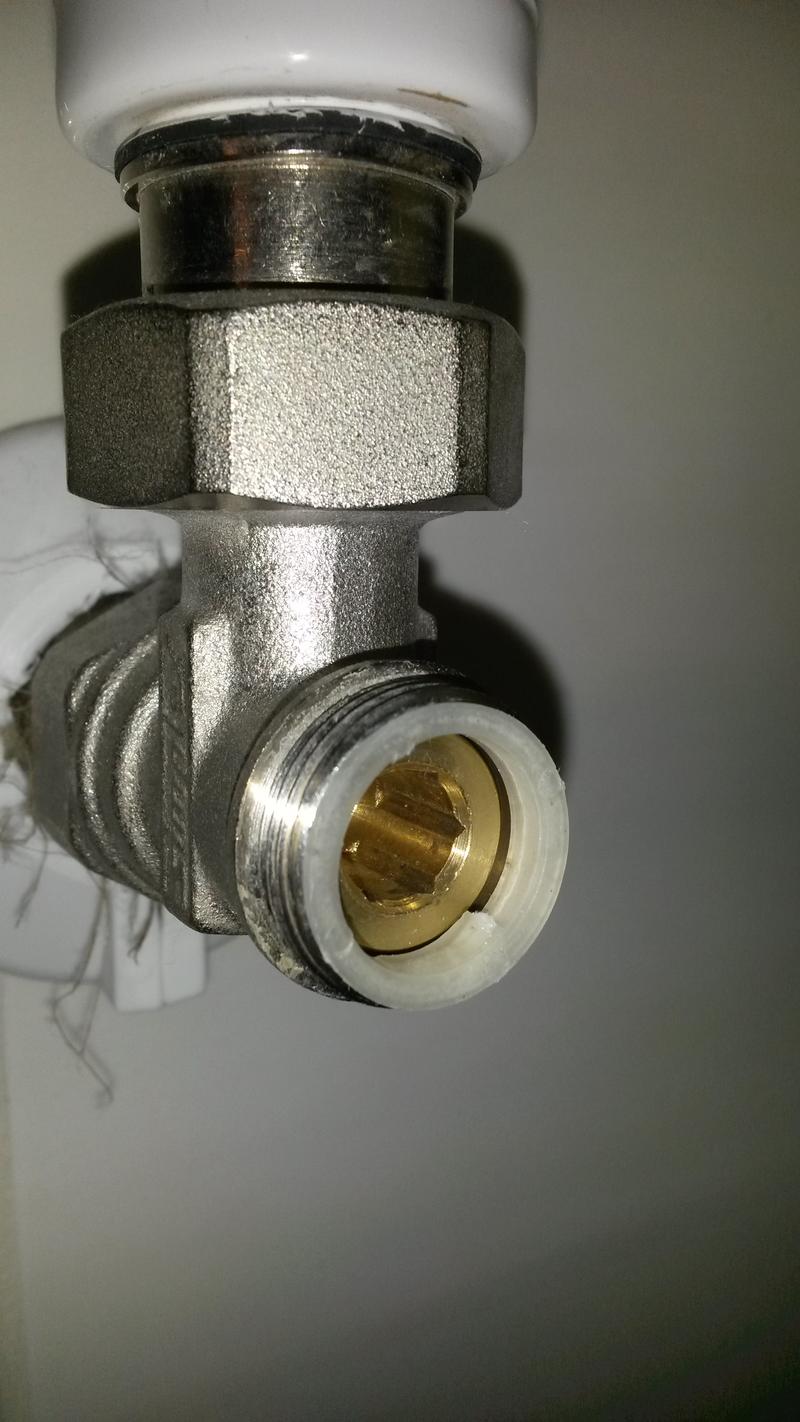 Zawór powrotny grzejnika