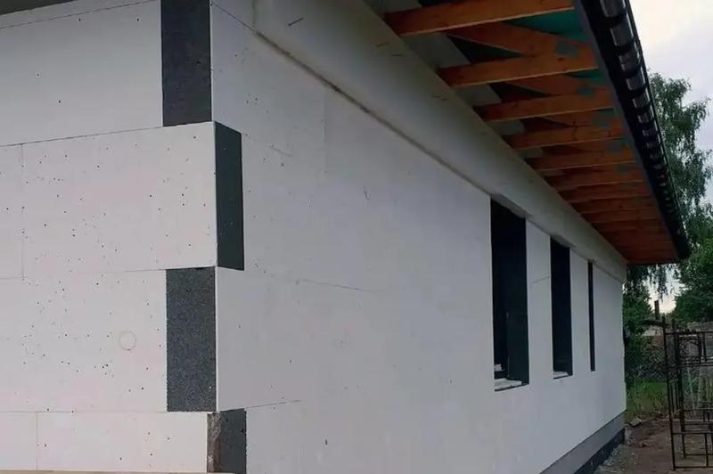 Jak skutecznie pomalować klej na styropianie – porady i najlepsze metody