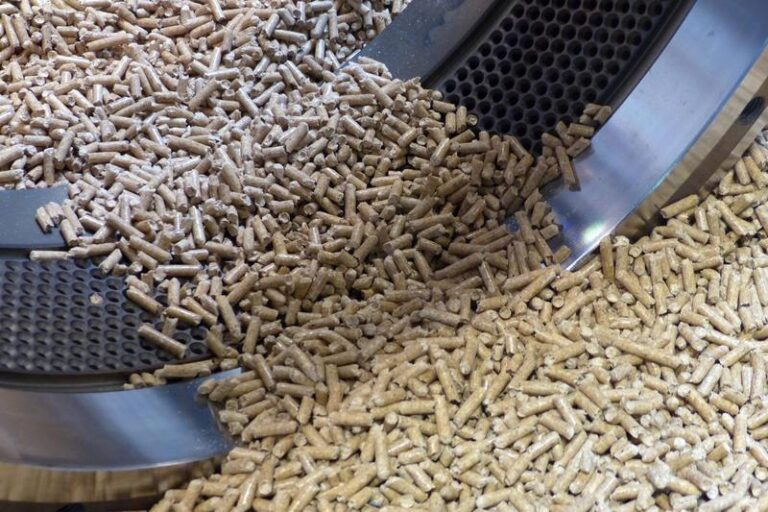 Czy wkrótce czeka nas zakaz palenia pelletem? Sprawdzamy, co mówią przepisy!