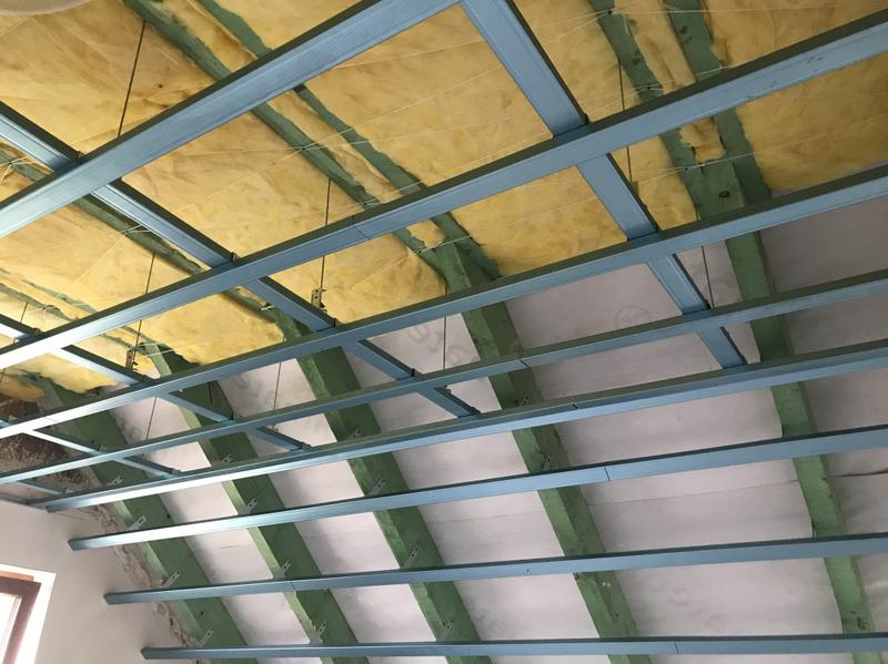 Montaż profili na skosach