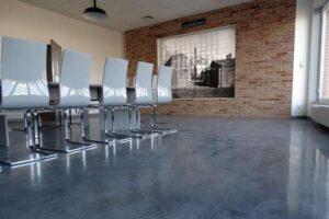 Betonowa podłoga w twoim domu – odkryj jej niezliczone zalety!